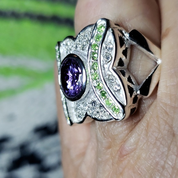 Ladies ring - Picture 2 of 3